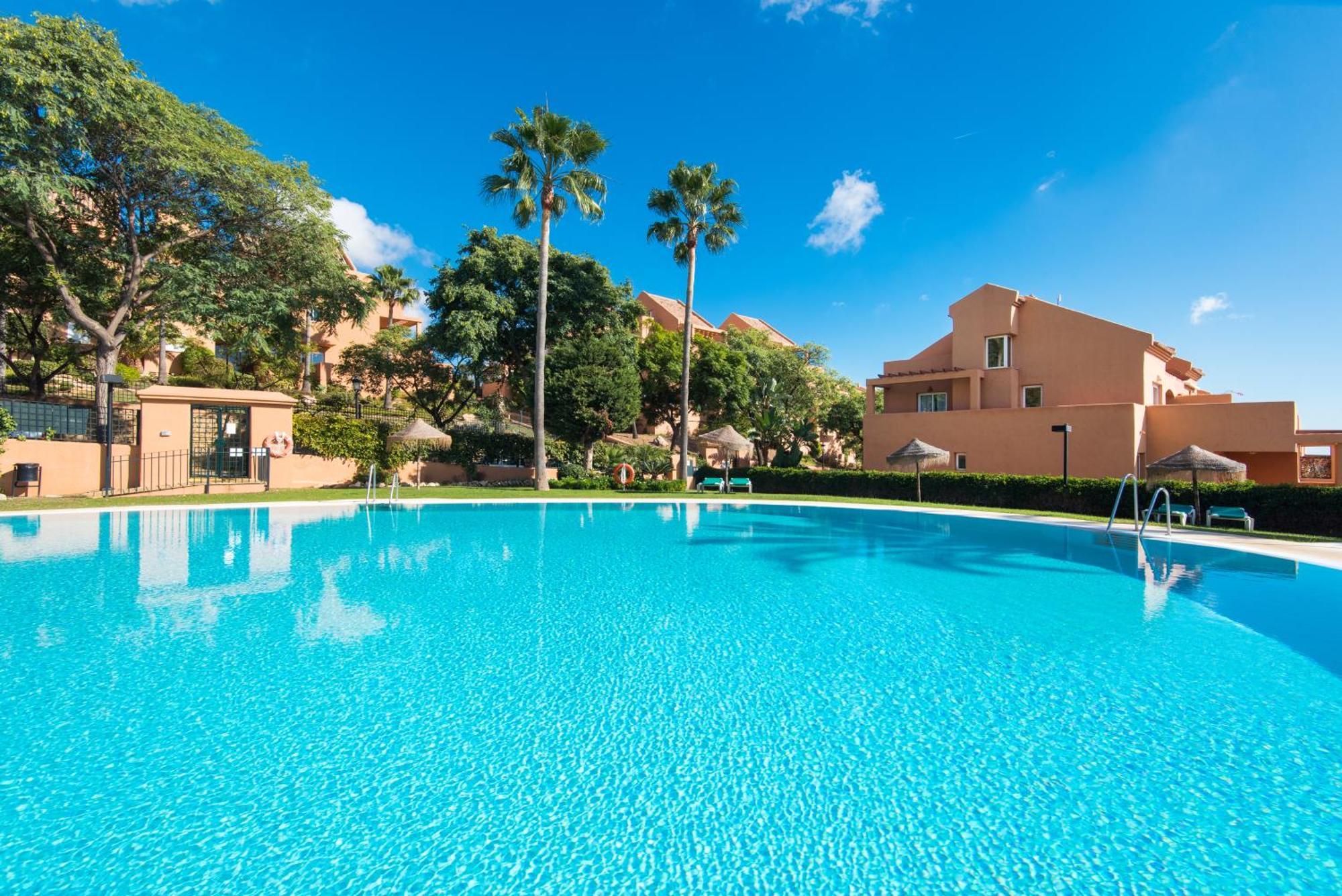 Rentandhomes Penthouse Elviria Golf ماربيا المظهر الخارجي الصورة