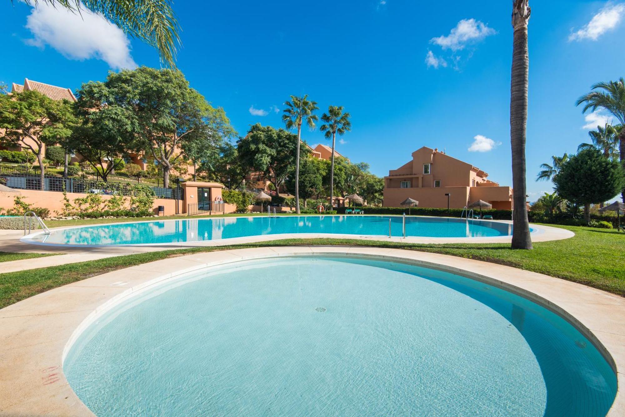 Rentandhomes Penthouse Elviria Golf ماربيا المظهر الخارجي الصورة